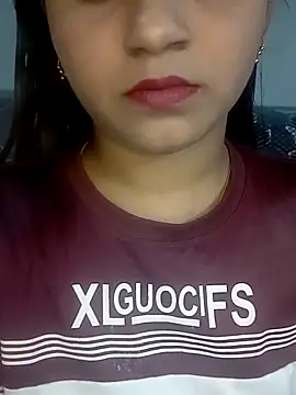 Neha533 online show from December 15, 2025, 7:31 pm