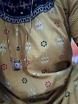 hyd couple7878 online show from December 20, 2025, 3:53 am