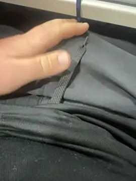 Snapshot of adamblunt59 chatting on February 25, 2026, 11:04 pm adamblunt59 online show from February 25, 2026, 11:04 pm