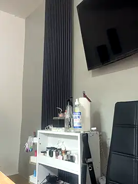 tata jhonns online show from November 12, 2025, 6:34 pm