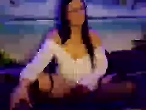 Snapshot of Bya_hootgyrl1 chatting on November 3, 2025, 7:39 pm Bya hootgyrl1 online show from November 3, 2025, 7:39 pm