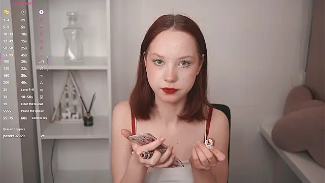 Snapshot of MaisieStarlight chatting on February 25, 2026, 5:02 pm MaisieStarlight online show from February 25, 2026, 5:02 pm