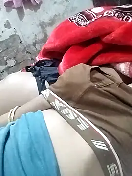 Hot-Couple26 online show from November 19, 2025, 3:23 pm