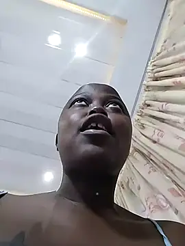 SweetSavage18 online show from January 18, 2026, 11:35 am