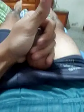 jxsus 19 online show from November 14, 2025, 3:59 pm