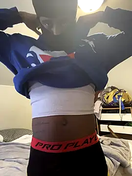 youngbull dada online show from December 5, 2025, 6:39 pm