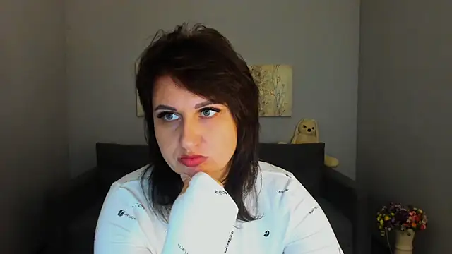 Helen Rossi online show from November 14, 2025, 6:39 am