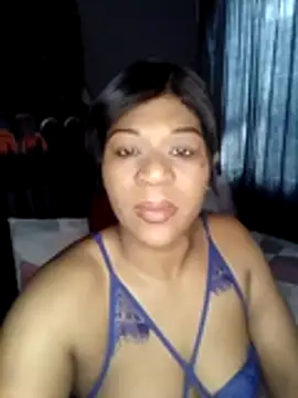 juicylips58 online show from November 5, 2025, 6:38 am