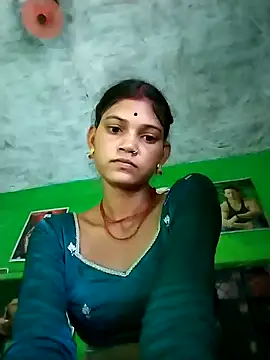 Snapshot of Jooli_cuty chatting on May 16, 2026, 1:48 am Jooli cuty online show from May 16, 2026, 1:48 am