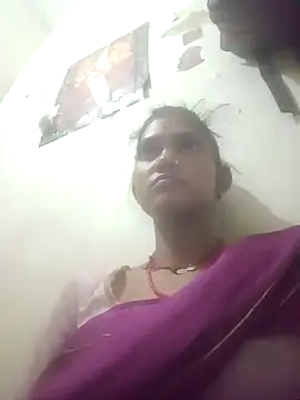 Jooli cuty online show from November 20, 2025, 5:24 pm