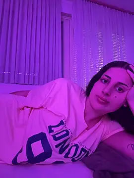 jojoa23 online show from June 5, 2026, 11:49 am