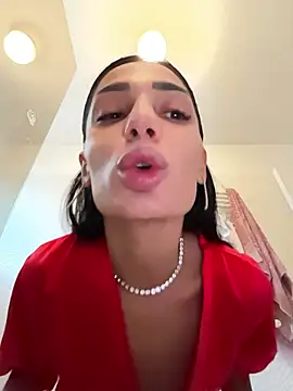 VickyM99 online show from November 30, 2025, 10:38 am