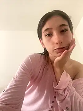 Snapshot of Emily_6783 chatting on November 8, 2025, 6:22 pm Emily 6783 online show from November 8, 2025, 6:22 pm