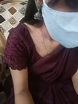 Snapshot of Tamil_White_Rose chatting on July 29, 2026, 6:18 pm Tamil White Rose online show from July 29, 2026, 6:18 pm