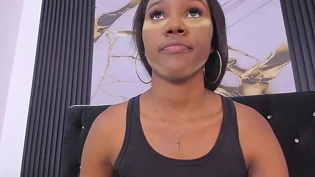 Mia Devereaux167 online show from March 6, 2026, 6:25 pm