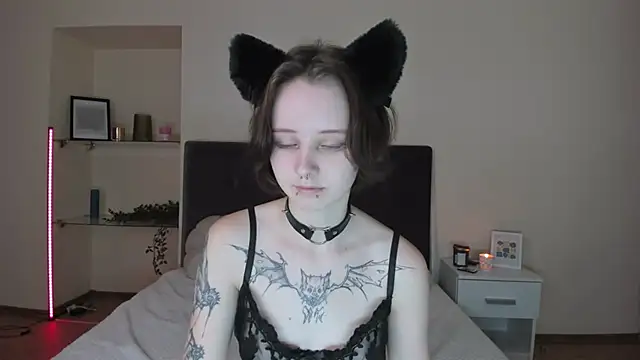 Snapshot of OliviaFlex chatting on November 29, 2025, 6:35 am OliviaFlex online show from November 29, 2025, 6:35 am