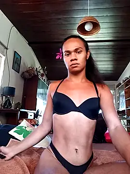 Snapshot of TransKylieX chatting on November 17, 2025, 6:23 pm TransKylieX online show from November 17, 2025, 6:23 pm