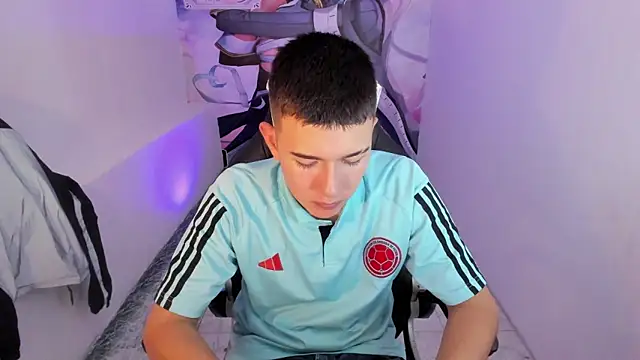 Aleck Boy online show from December 5, 2025, 7:23 pm