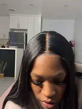 Snapshot of PrincessDreamm chatting on May 1, 2026, 12:04 am PrincessDreamm online show from May 1, 2026, 12:04 am