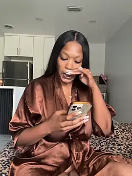 Snapshot of PrincessDreamm chatting on May 17, 2026, 6:41 pm PrincessDreamm online show from May 17, 2026, 6:41 pm