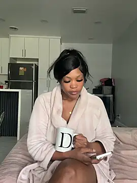 Snapshot of PrincessDreamm chatting on March 7, 2026, 4:34 pm PrincessDreamm online show from March 7, 2026, 4:34 pm