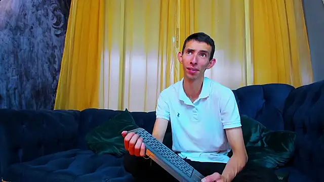 ZyroNight online show from January 13, 2026, 7:29 pm