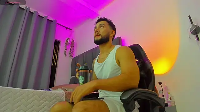 Snapshot of noah_corvelle chatting on February 12, 2026, 4:45 am noah corvelle online show from February 12, 2026, 4:45 am