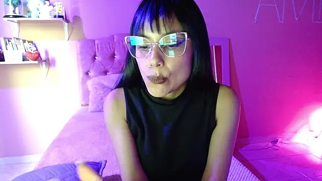 Snapshot of valkiry_ chatting on November 12, 2025, 8:01 pm valkiry online show from November 12, 2025, 8:01 pm