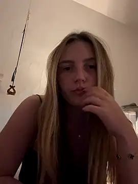 Ell albescu online show from November 5, 2025, 9:07 pm