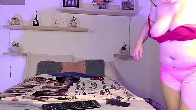 estrella gold online show from November 28, 2025, 3:07 am