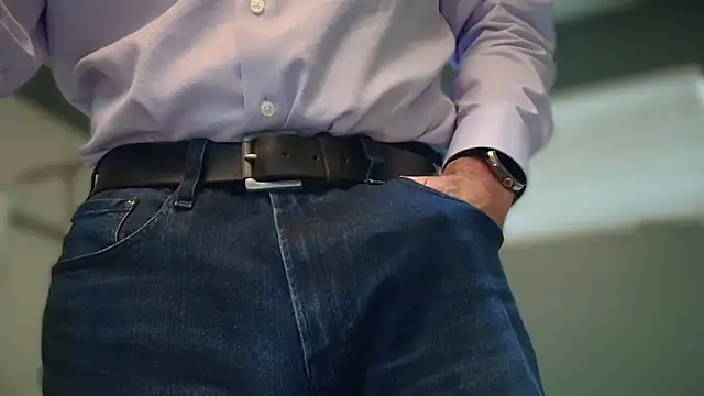 Snapshot of centerfieldshow chatting on November 4, 2025, 9:29 pm centerfieldshow online show from November 4, 2025, 9:29 pm