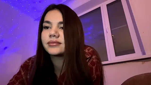 Snapshot of Priscillla_Cute chatting on November 17, 2025, 3:05 pm Priscillla Cute online show from November 17, 2025, 3:05 pm