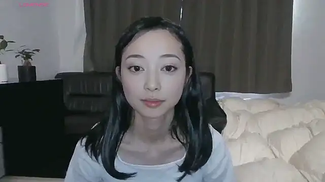 Snapshot of --Hina-- chatting on February 9, 2026, 1:25 am --Hina-- online show from February 9, 2026, 1:25 am