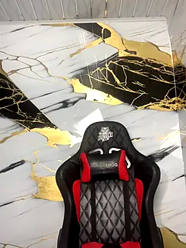 Suarezz10  online show from November 4, 2025, 6:39 am