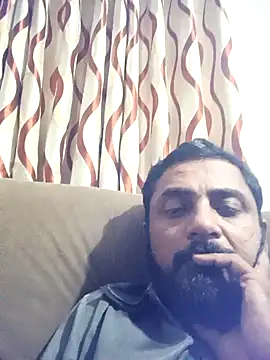 RubyEntity online show from November 17, 2025, 12:53 pm