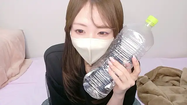 Snapshot of -aotan- chatting on May 24, 2026, 12:49 pm -aotan- online show from May 24, 2026, 12:49 pm