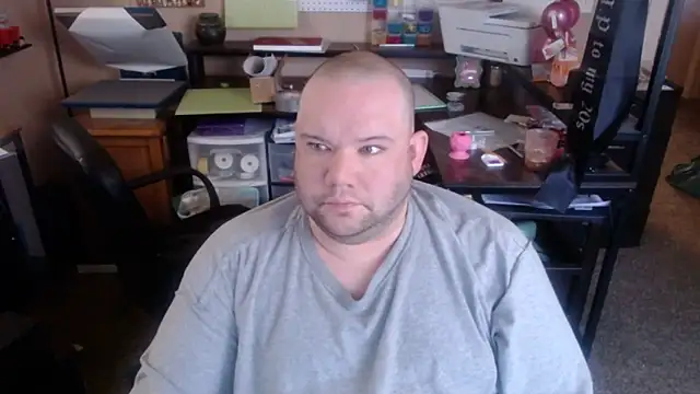 Snapshot of MegaChip chatting on November 5, 2025, 6:11 pm MegaChip online show from November 5, 2025, 6:11 pm