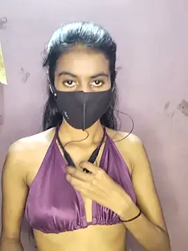 Snapshot of Thaper_Meera2 chatting on May 18, 2026, 3:28 pm Thaper Meera2 online show from May 18, 2026, 3:28 pm