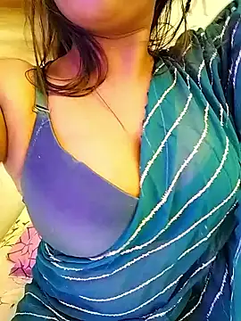 LoveLy-Soneya online show from January 14, 2026, 3:04 pm