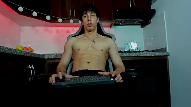 Snapshot of chris_evans27 chatting on January 31, 2026, 8:18 pm chris evans27 online show from January 31, 2026, 8:18 pm