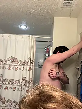 Redriddinghood8 online show from February 5, 2026, 7:48 am