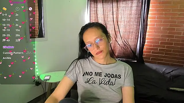 Snapshot of Samantha_Devil chatting on December 2, 2025, 5:58 pm Samantha Devil online show from December 2, 2025, 5:58 pm