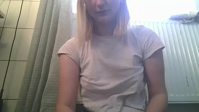 Snapshot of dirty_sasha00 chatting on April 19, 2026, 4:46 am dirty sasha00 online show from April 19, 2026, 4:46 am