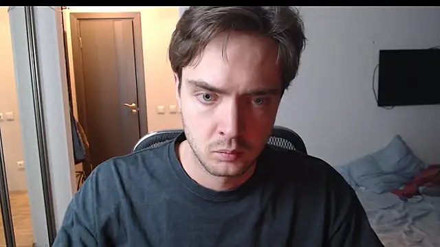 lucky swimmer online show from December 1, 2025, 2:51 pm