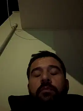 NiktirGit31 online show from November 9, 2025, 8:57 pm