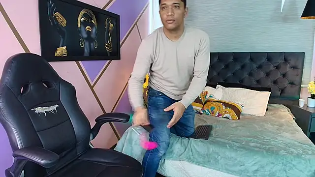 Kai santos  online show from November 6, 2025, 10:25 pm