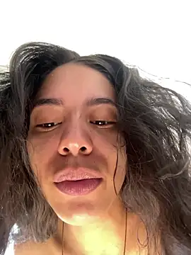 catee martinez online show from November 7, 2025, 5:17 pm