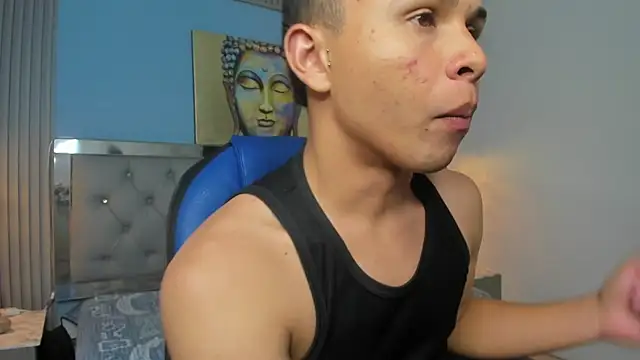 Snapshot of Liams18 chatting on November 26, 2025, 2:11 am Liams18 online show from November 26, 2025, 2:11 am