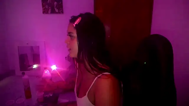 ScarlettG2004 online show from July 16, 2026, 9:01 pm
