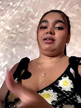 Anny arango1 online show from December 15, 2025, 6:03 pm